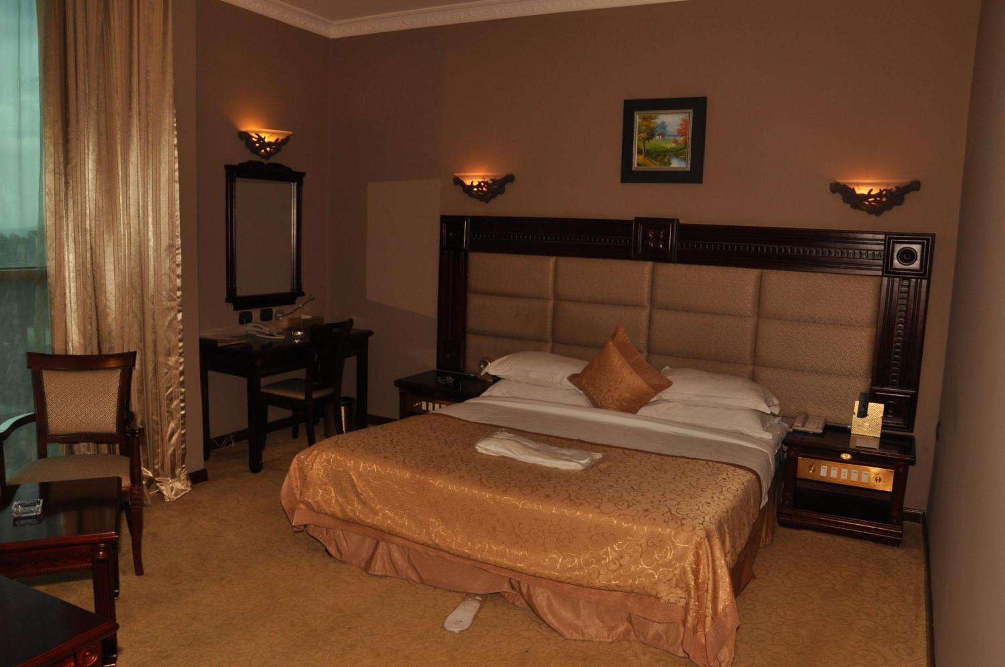 Friendship International Hotel Адис Абеба Стая снимка