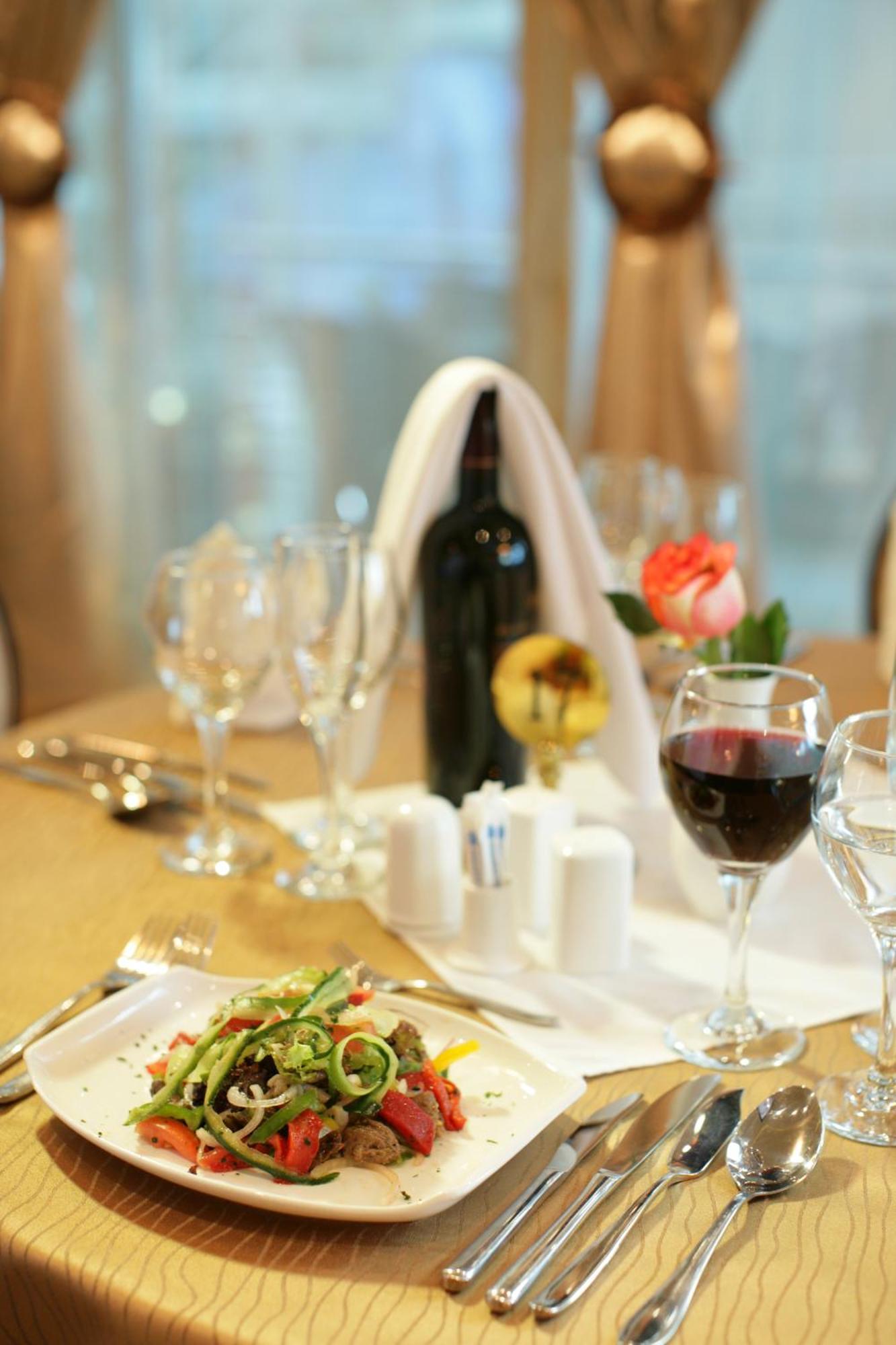 Friendship International Hotel Адис Абеба Екстериор снимка